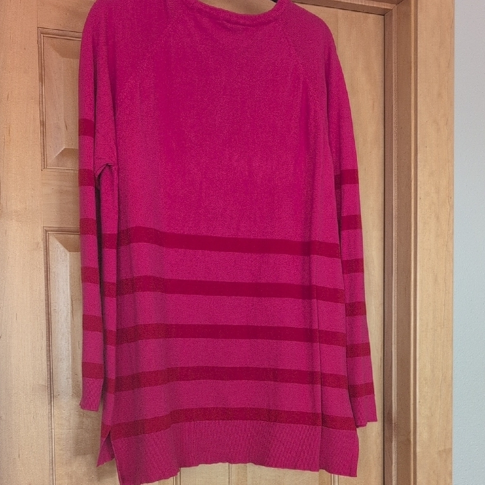 Bobeau Pink V-Neck Sweater with Stripes - Picture 4 of 4